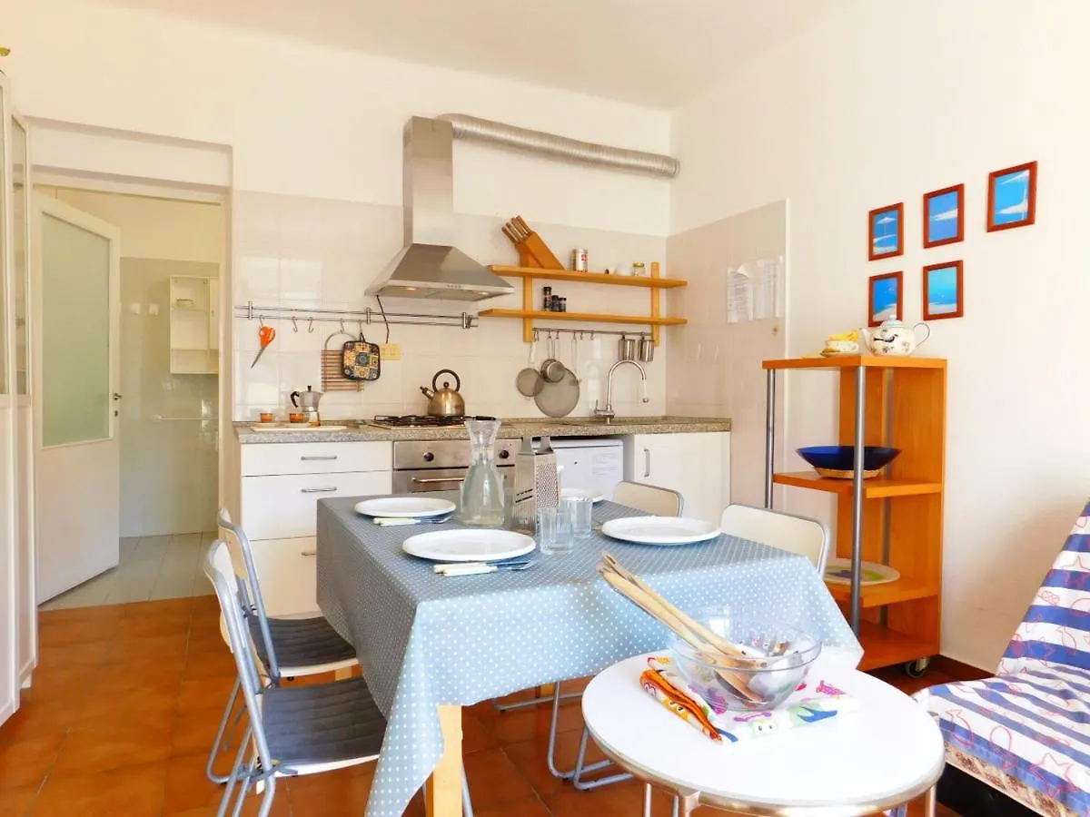 Apartment Bilocale Con Terrazza, Levanto