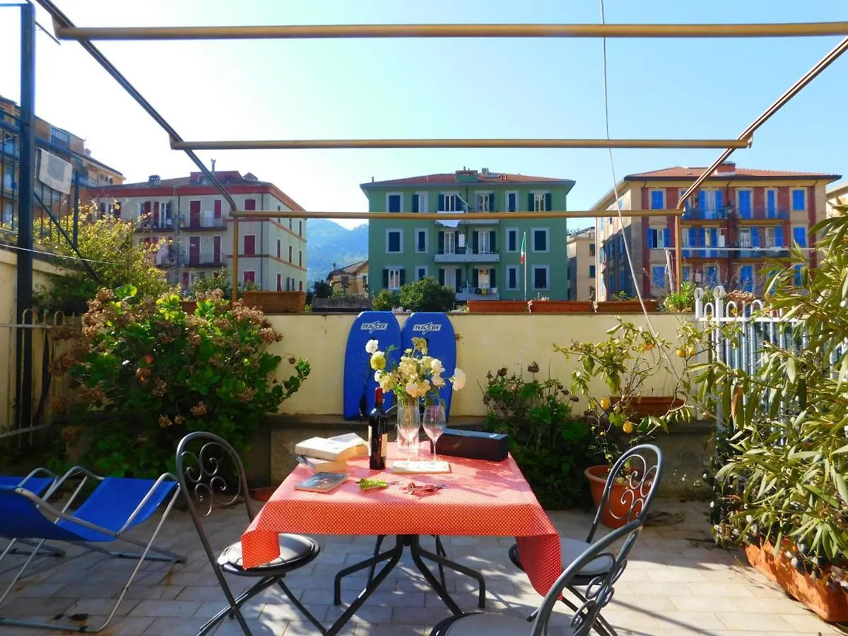 Apartment Bilocale Con Terrazza, Levanto Italy