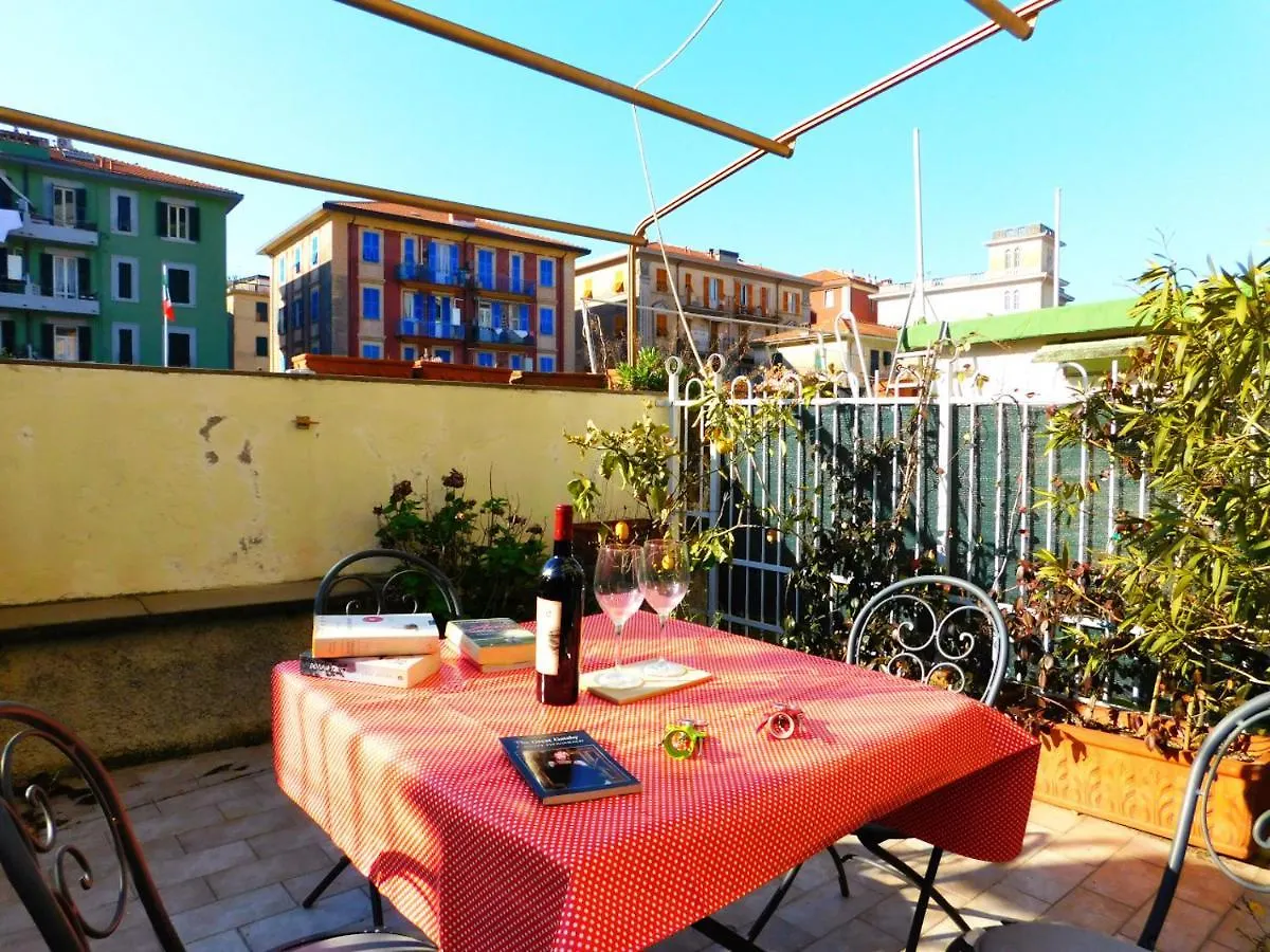Bilocale Con Terrazza, Λεβάντο 0*,  Ιταλία